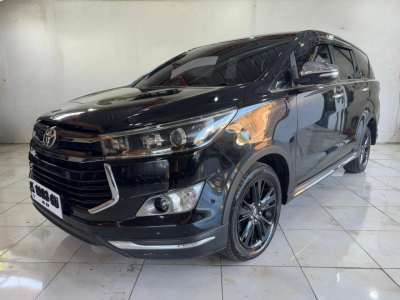 Toyota Kijang Innova 2.5 Venturer AT