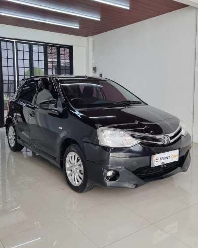 Toyota Etios 1.2 G Manual