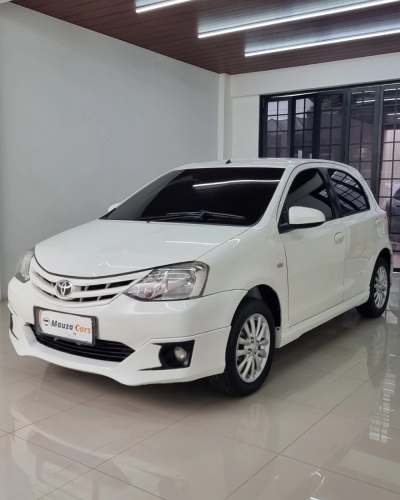 Toyota Etios 1.2 G Manual