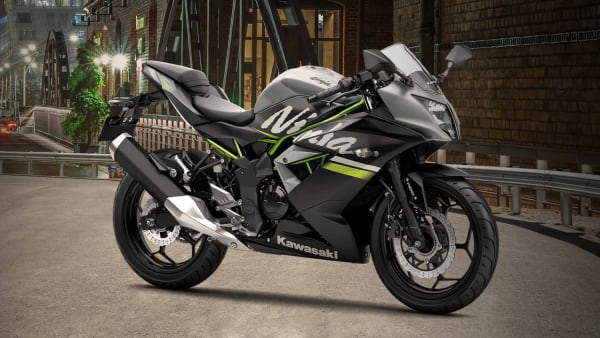 Review Harga dan Spesifikasi Motor Kawasaki Ninja 250