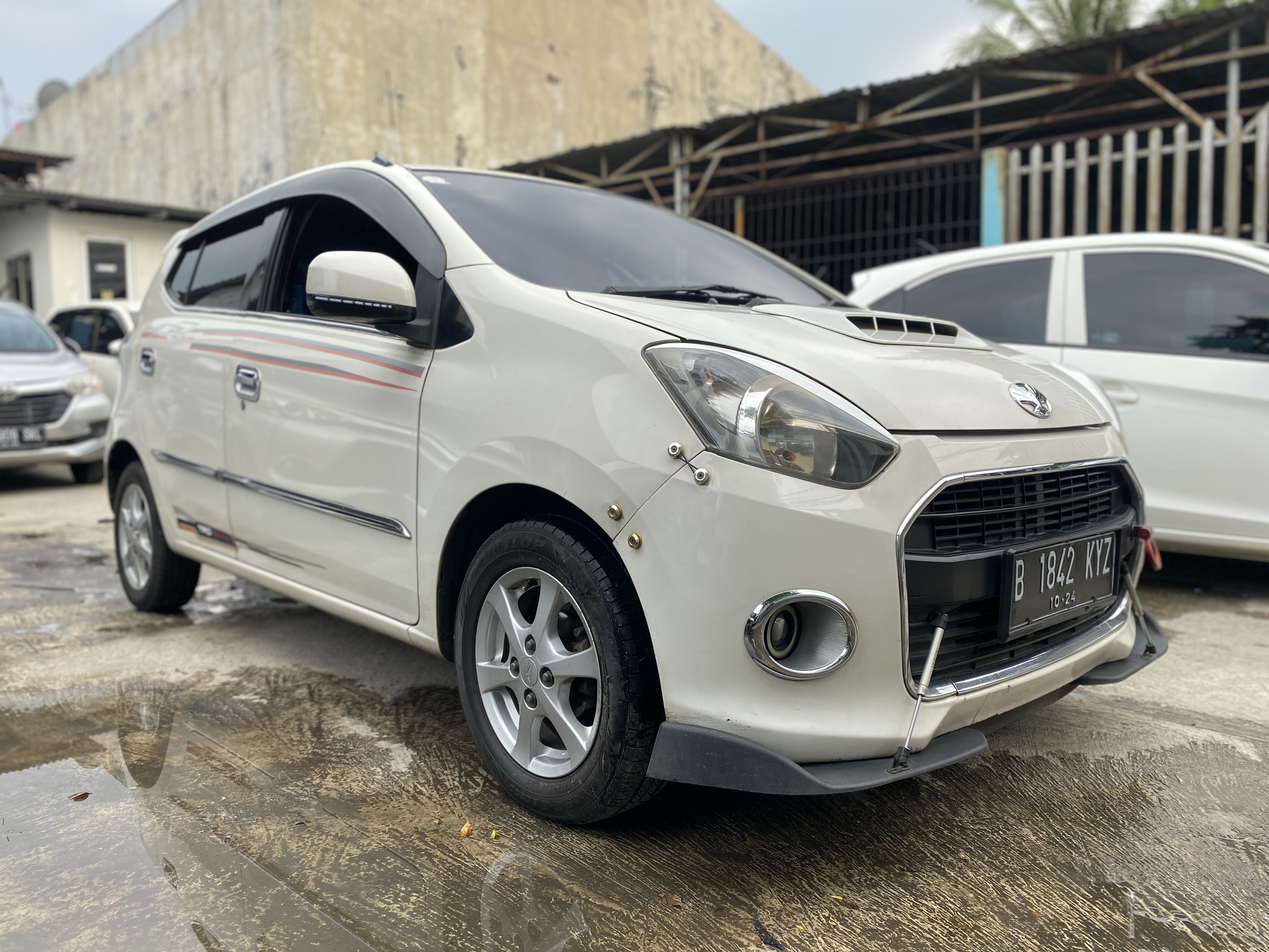 DAIHATSU AYLA X MT 2014