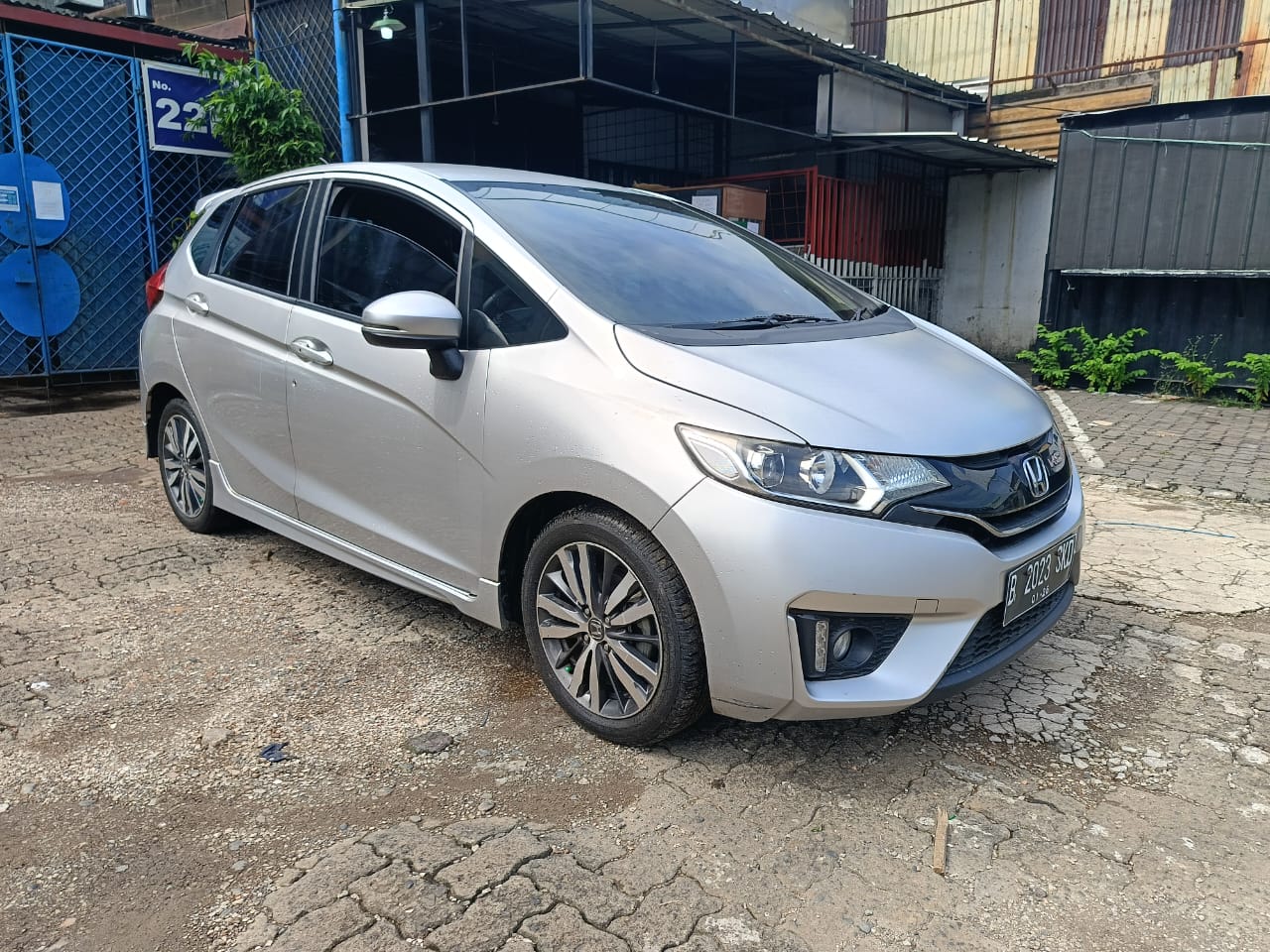 Daihatsu Sigra R mt 2020