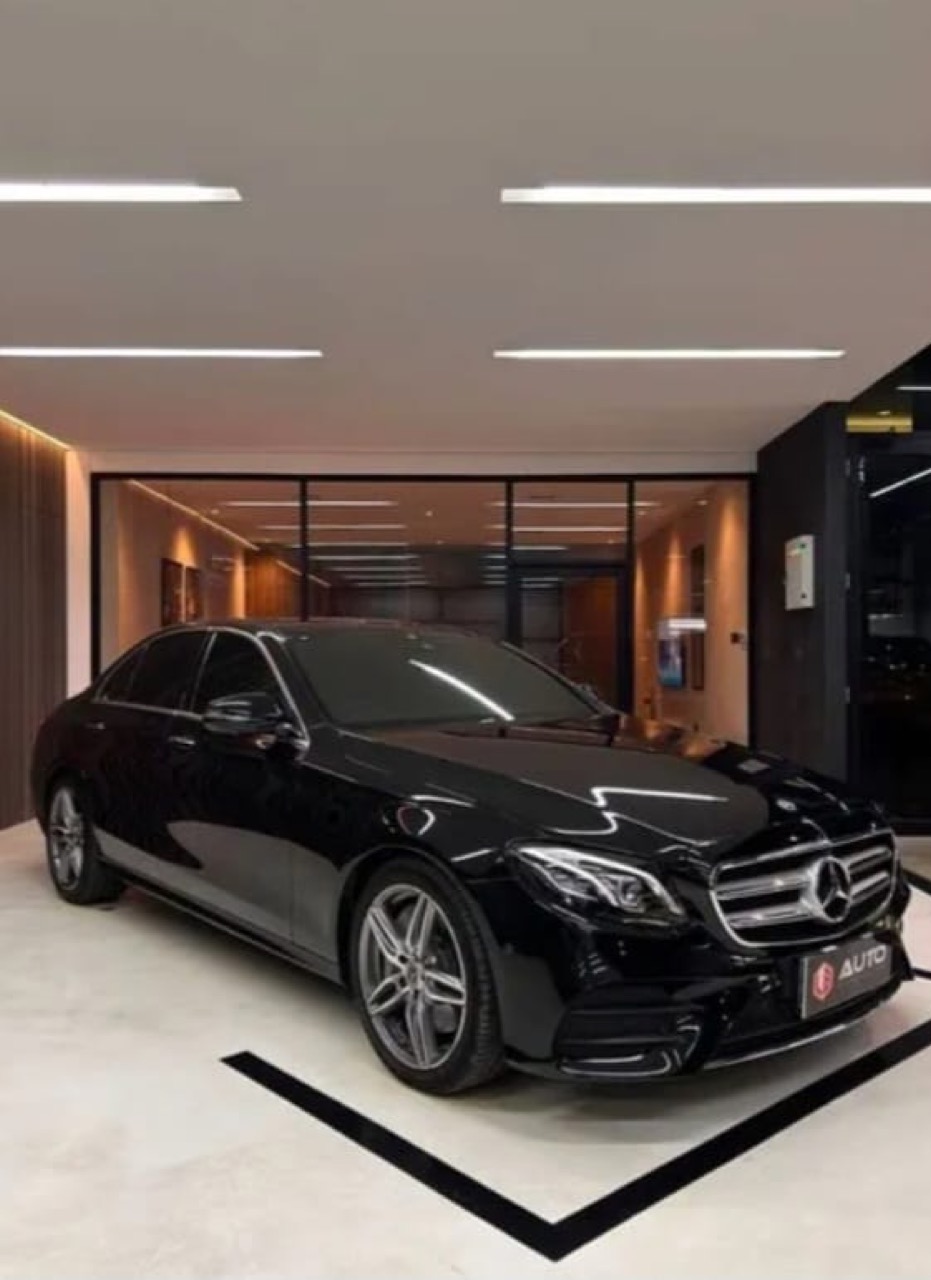 Mercedes Benz E350 2.0 AMG