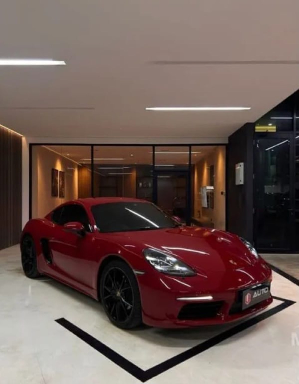 PORSCHE 718 Cayman Coupe 2.0