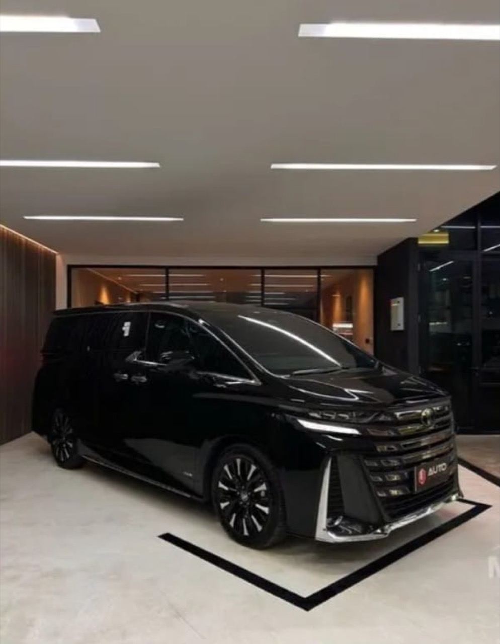 Toyota Vellfire 2.5 HEV Executive Lounge VIP