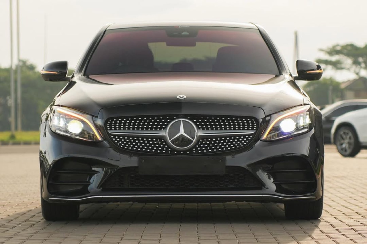 Mercedes Benz C300 AMG Facelift (W205)