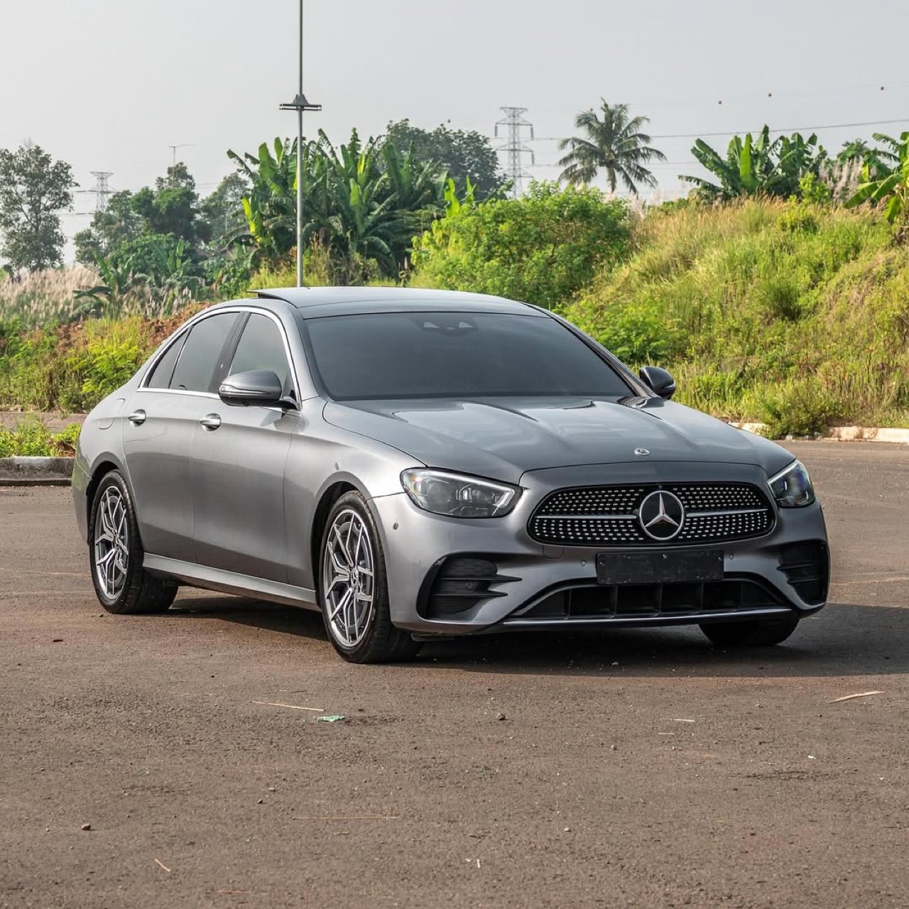 Mercedes-Benz E300 AMG Line W213 FL