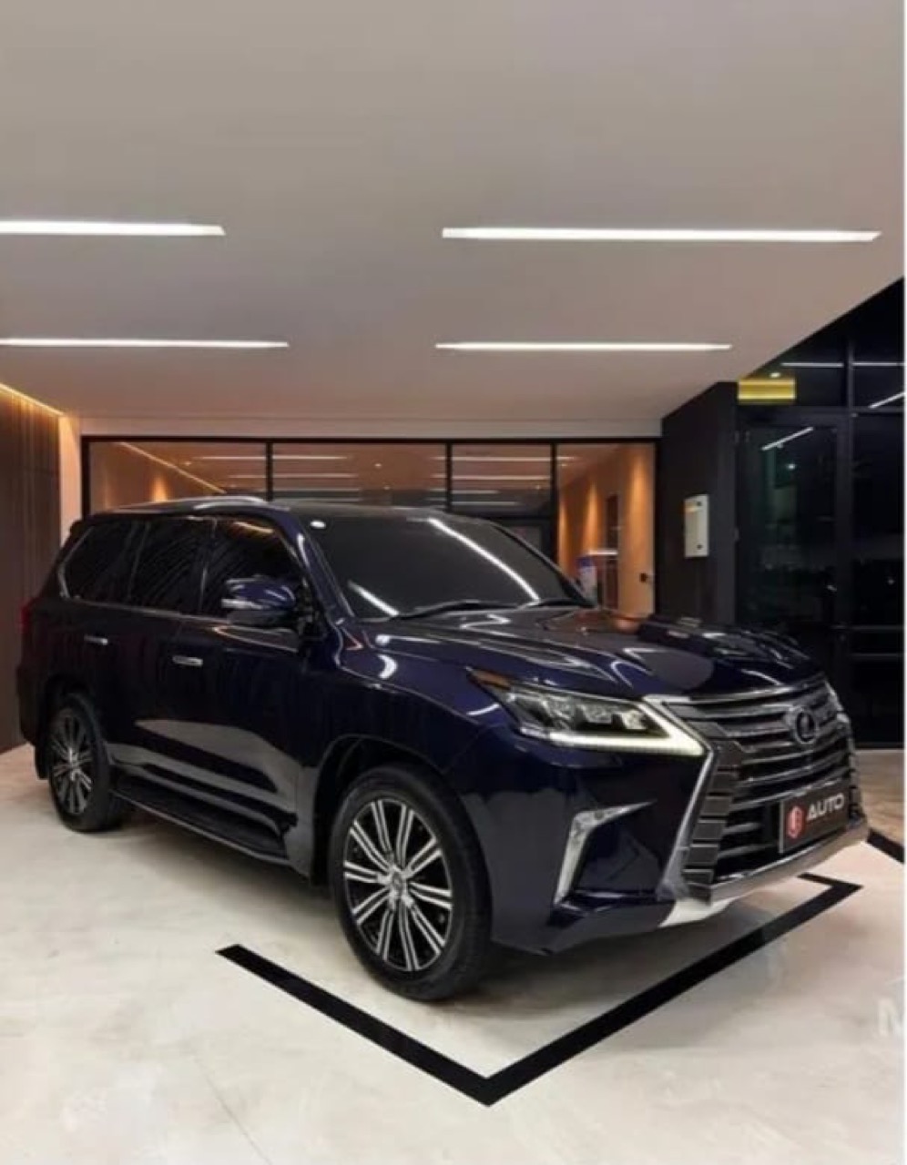 LEXUS LX 570