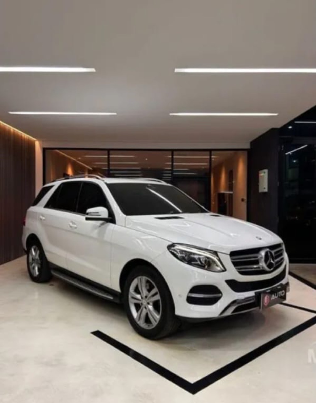Mercedes Benz GLE400 3.0