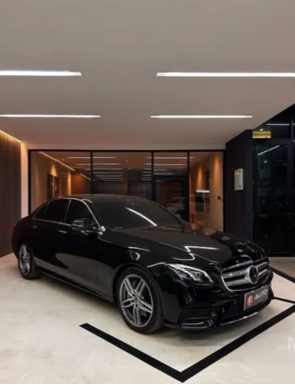 Mercedes Benz E350 2.0 AMG