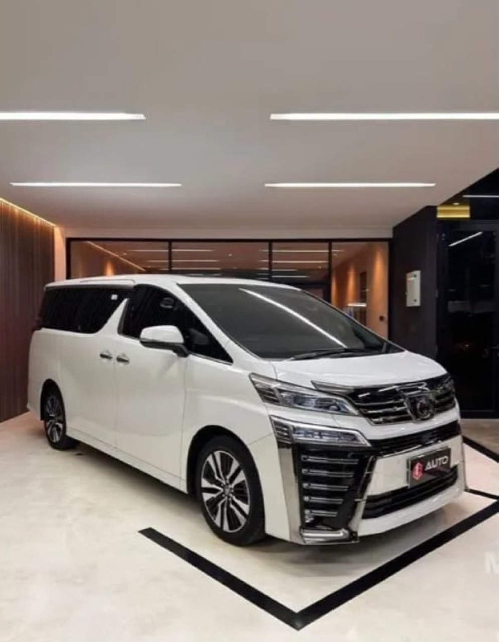 TOYOTA Vellfire 2.5 G AT