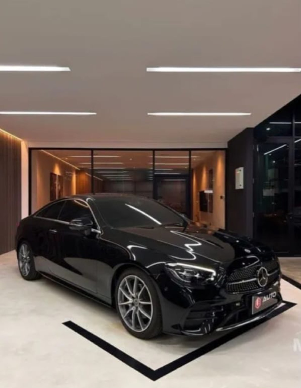 Mercedes Benz E200 2.0 AMG Line Coupe