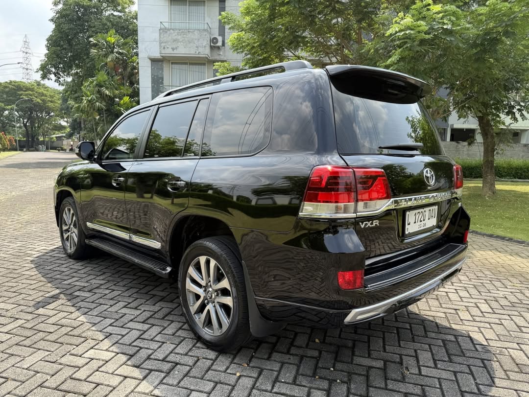 Toyota Land Cruiser VX200 ATPM Facelift