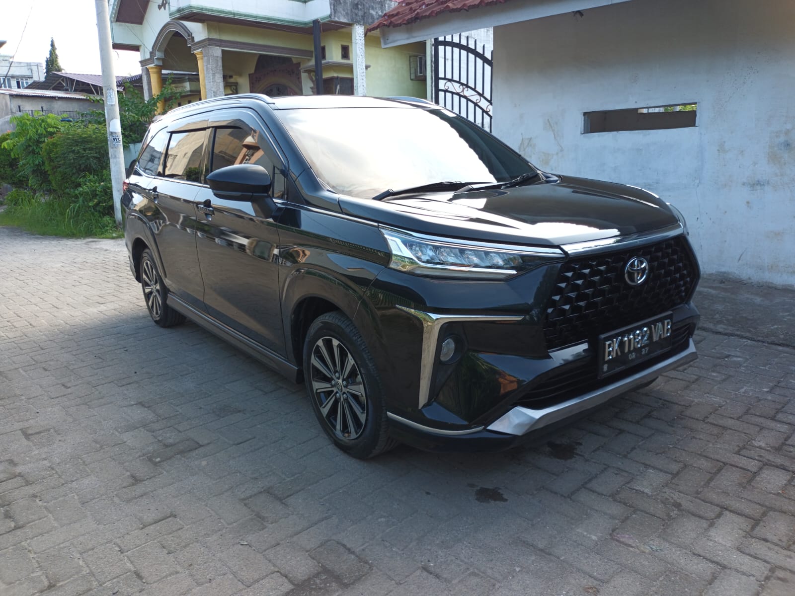Toyota Veloz 1.5 MT