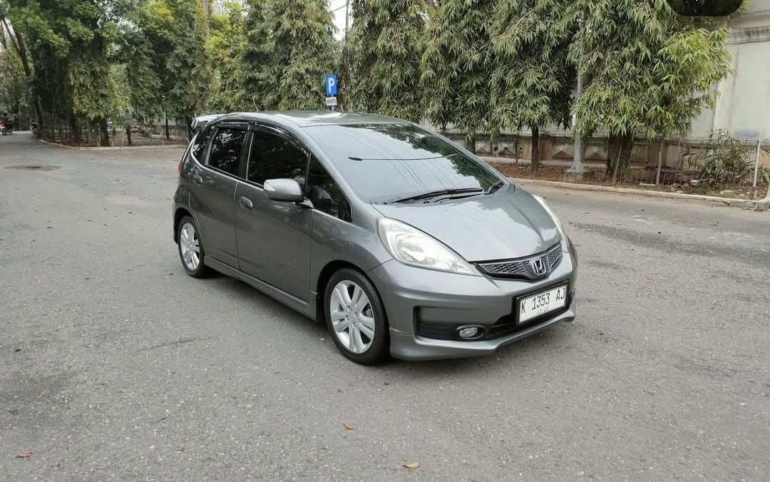 Honda Jazz RS AT