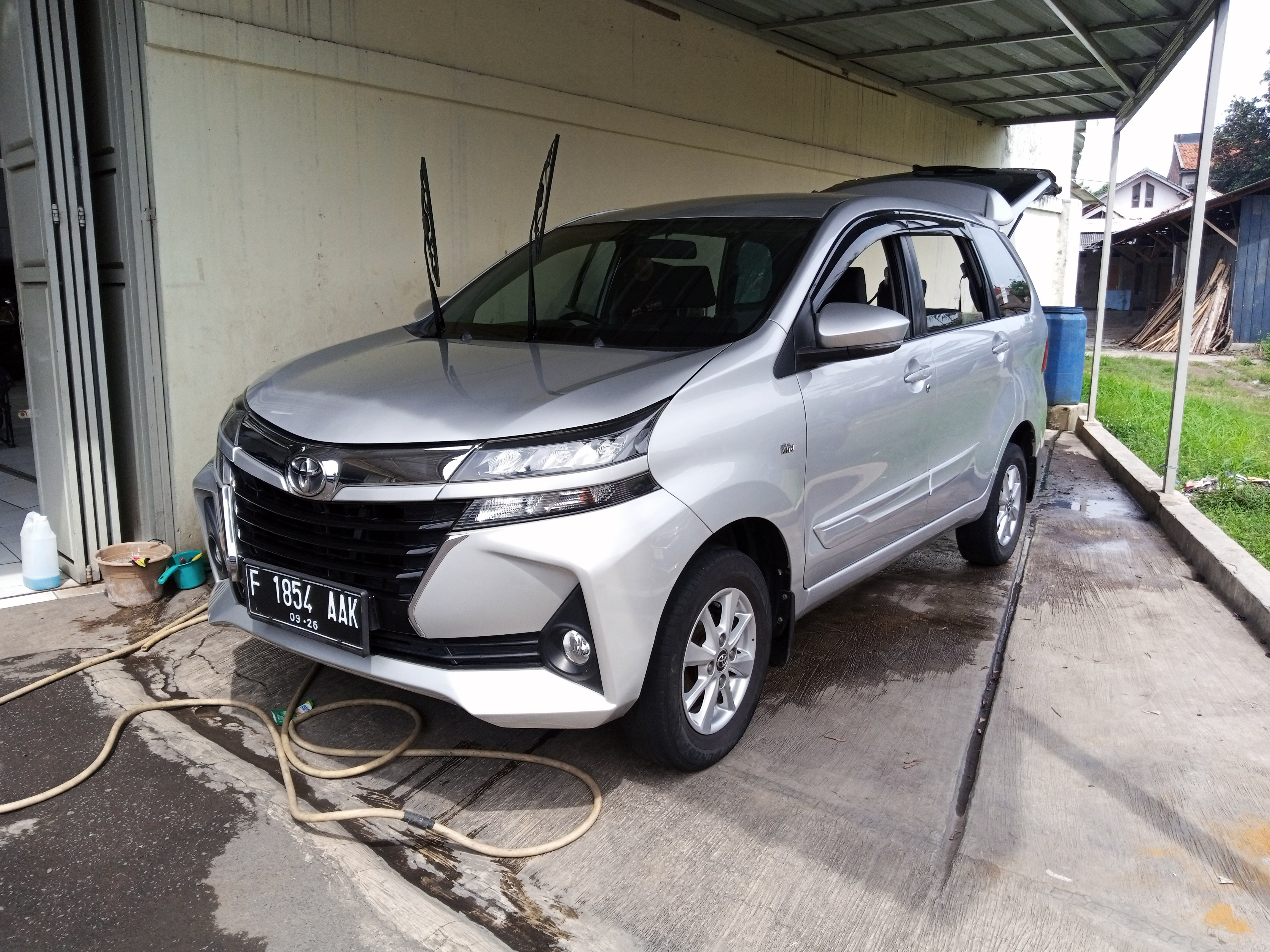 TOYOTA AVANZA 1.3 G MT