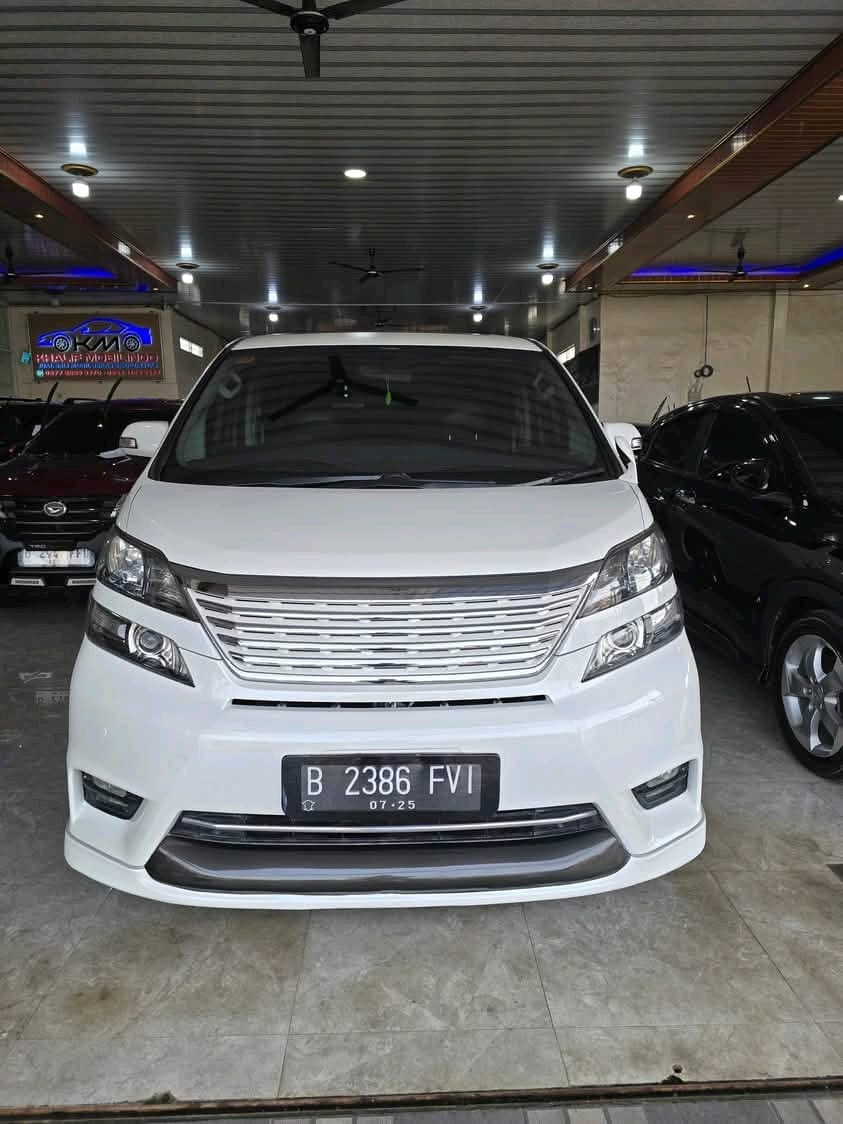 Toyota Vellfire Z 2.4 AT