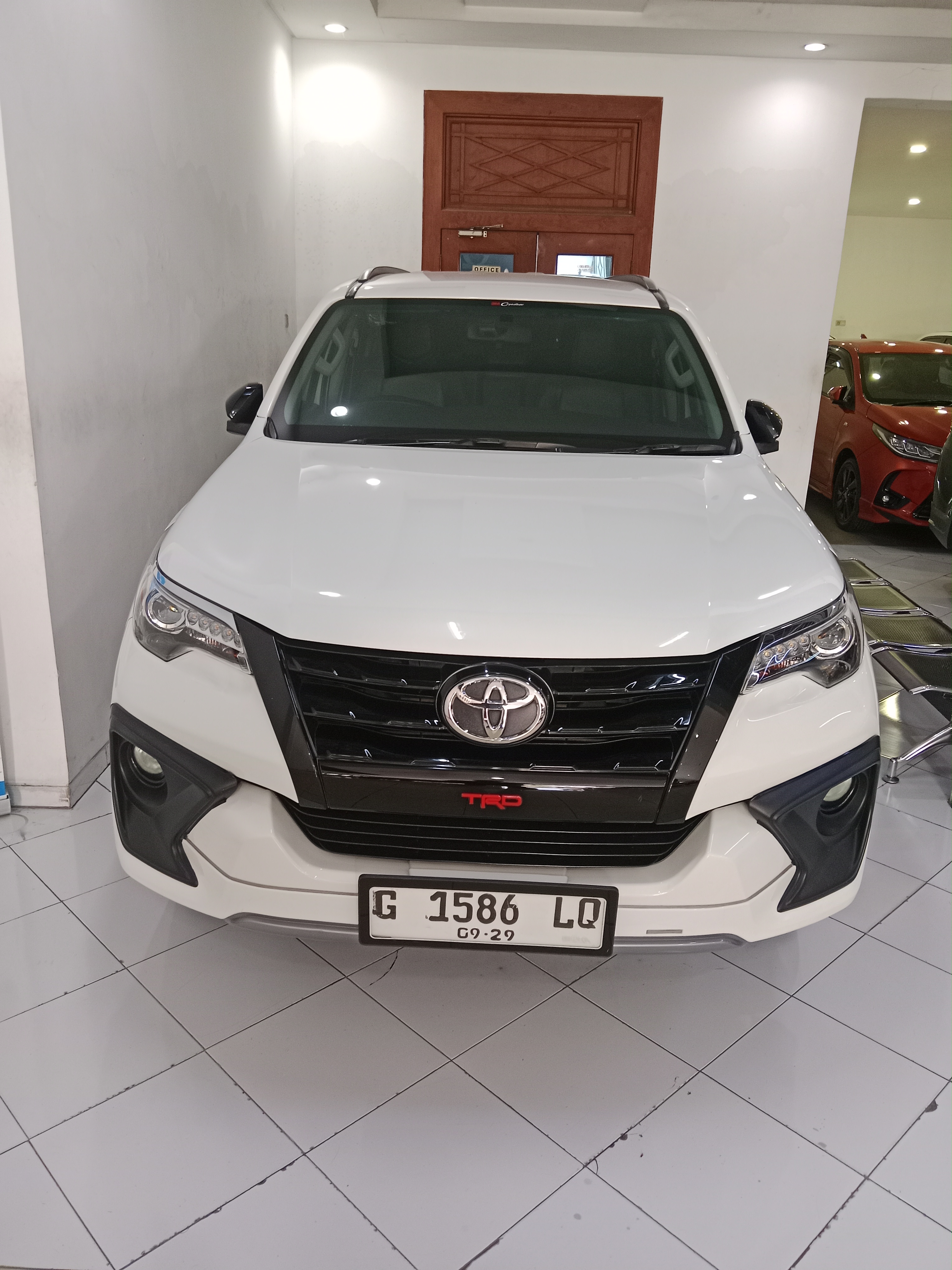 Toyota Fortuner TRDs AT