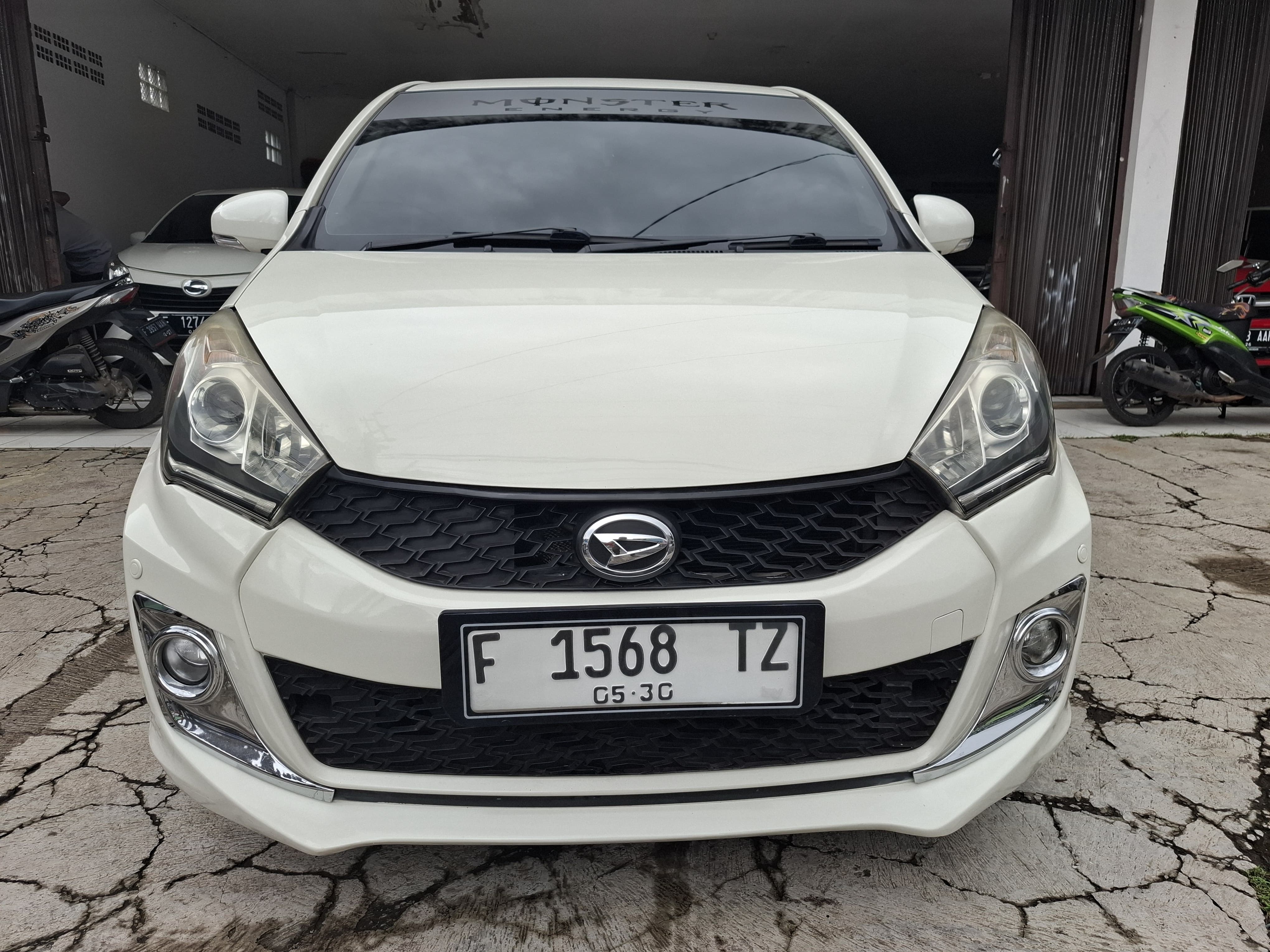 DAIHATSU SIRION RS SPORTY AT