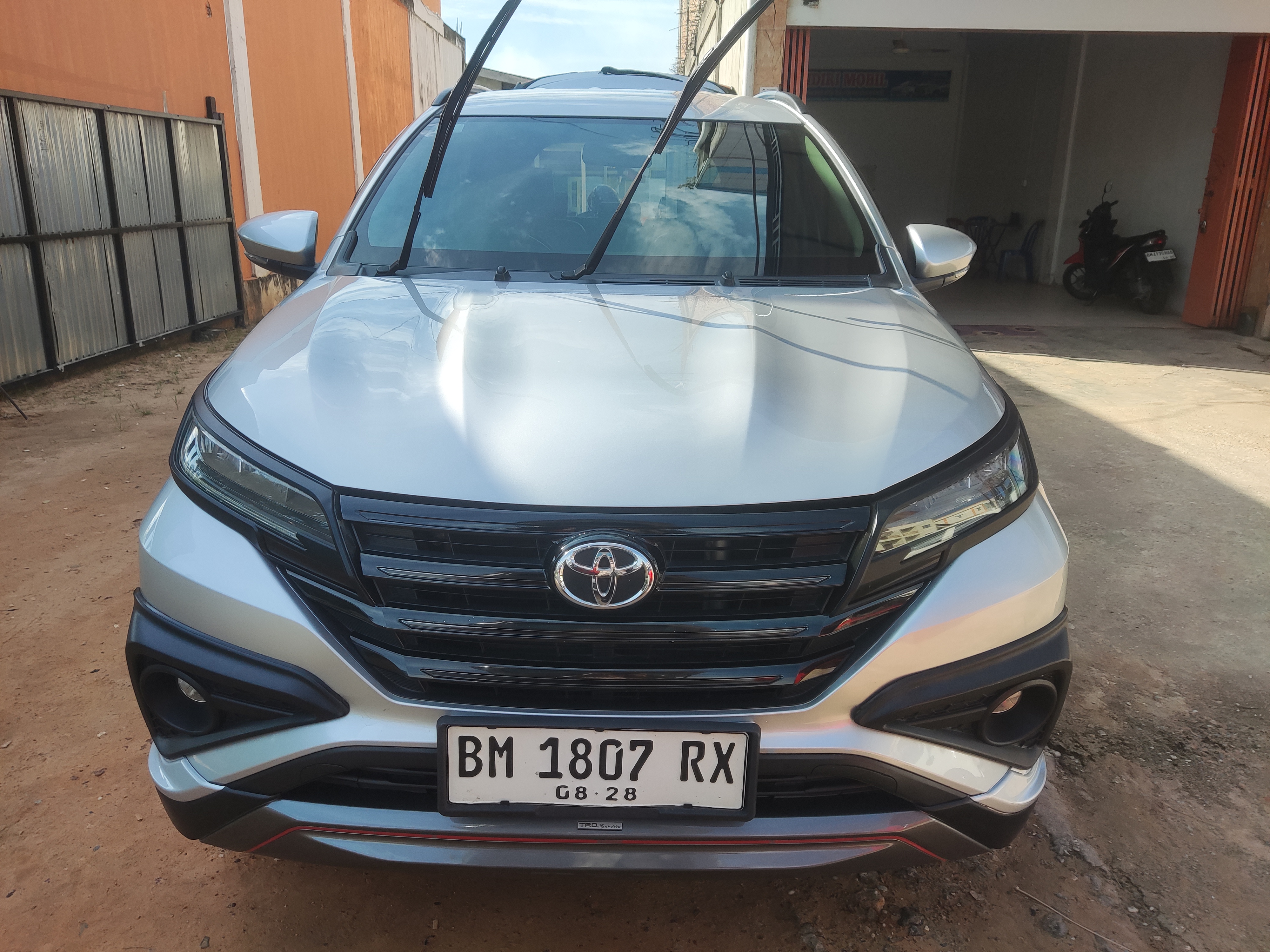 TOYOTA RUSH 1.5 TRD SPORTIVO AT