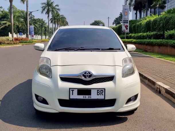 Toyota Yaris 1.5 E Manual