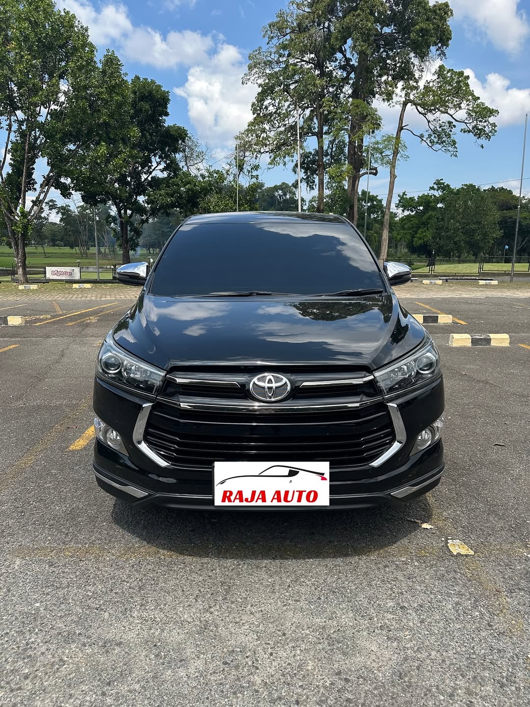 Toyota Innova Venturer 2.0 Automatic