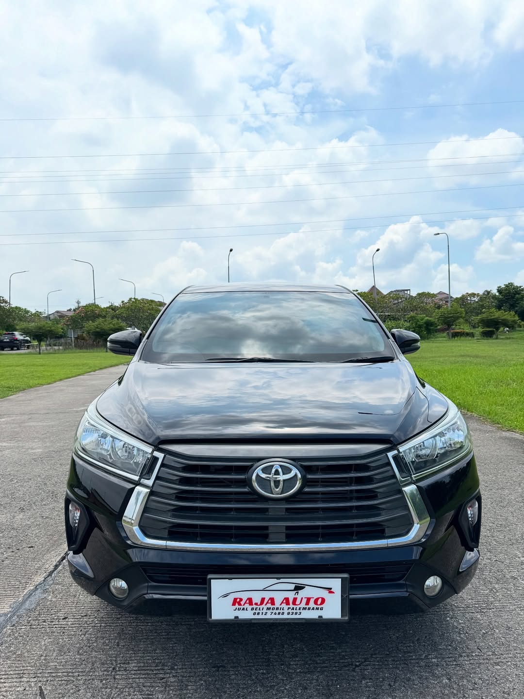 Toyota Innova Reborn 2.4 G Luxury Manual