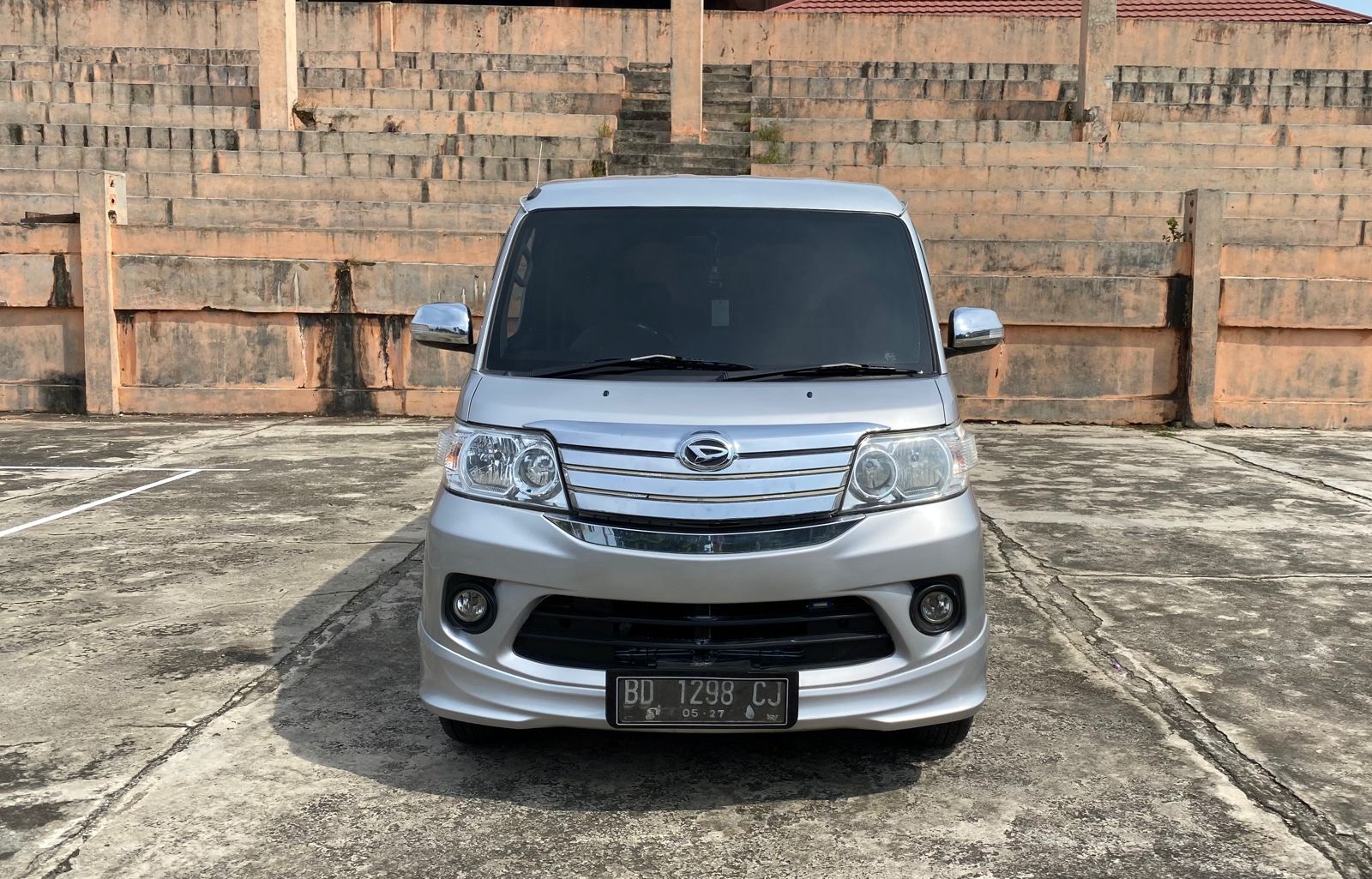 Daihatsu Luxio X Manual