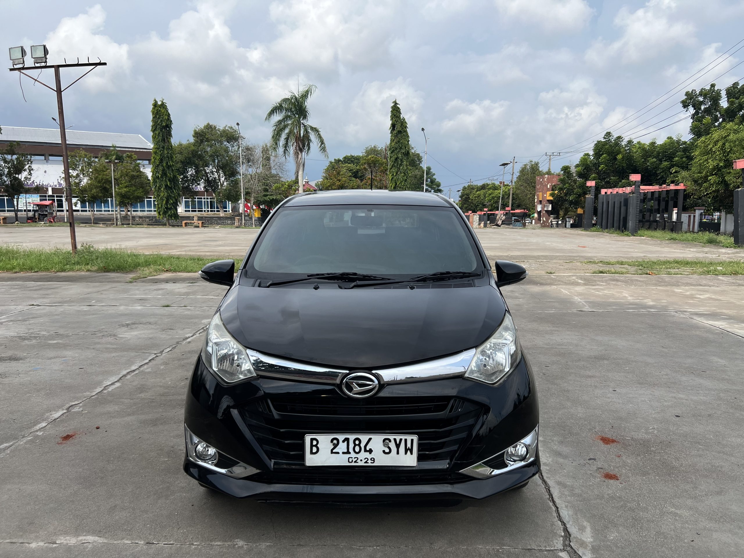 Daihatsu Sigra 1.2 R Manual