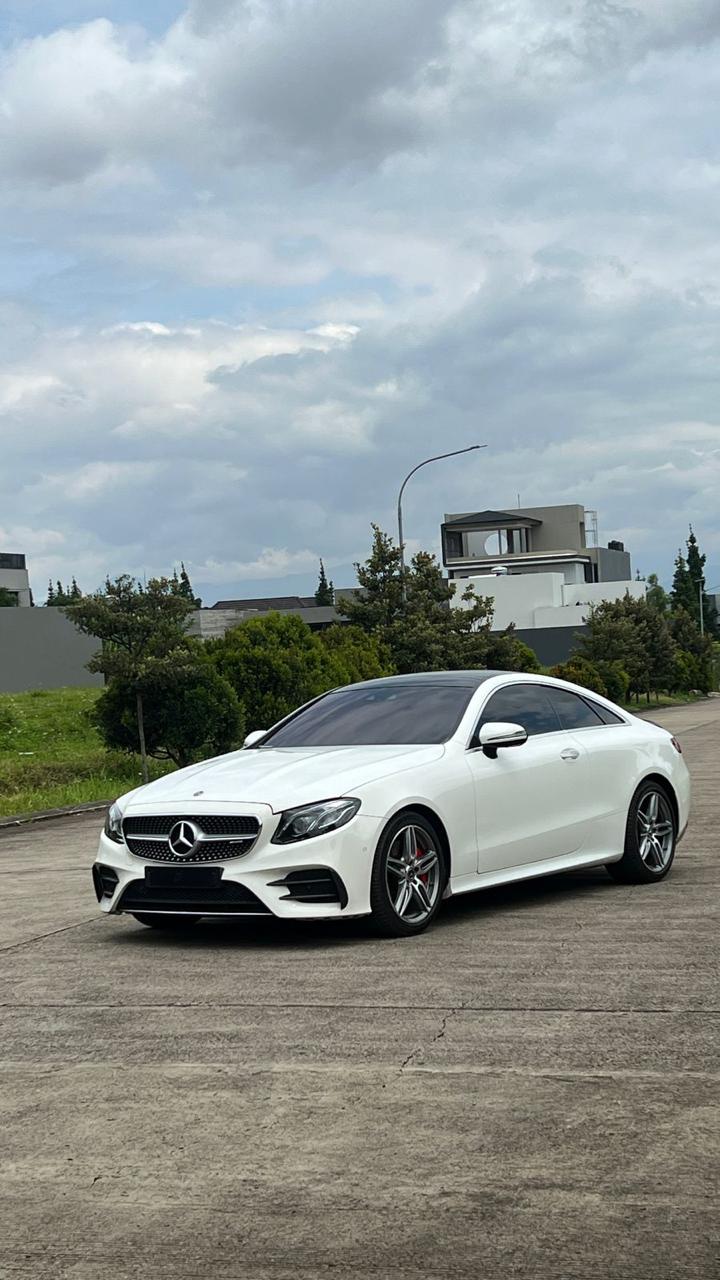 Mercedes Benz E300