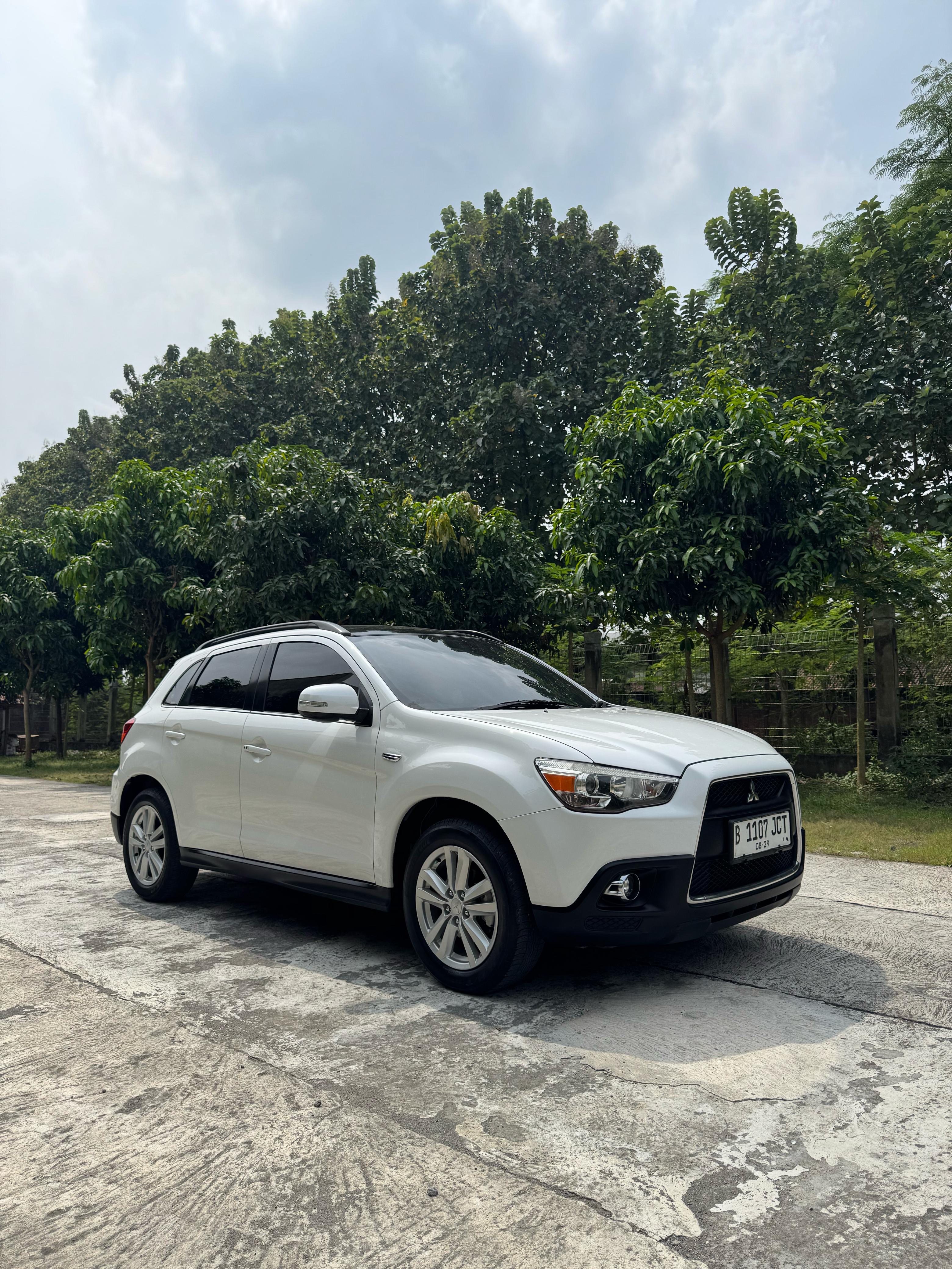 Mitsubishi Outlander 2.0 AT