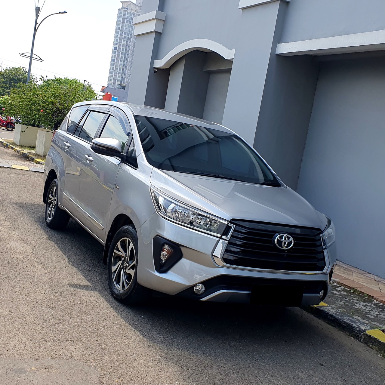 Toyota Kijang Innova 2.0 G Automatic
