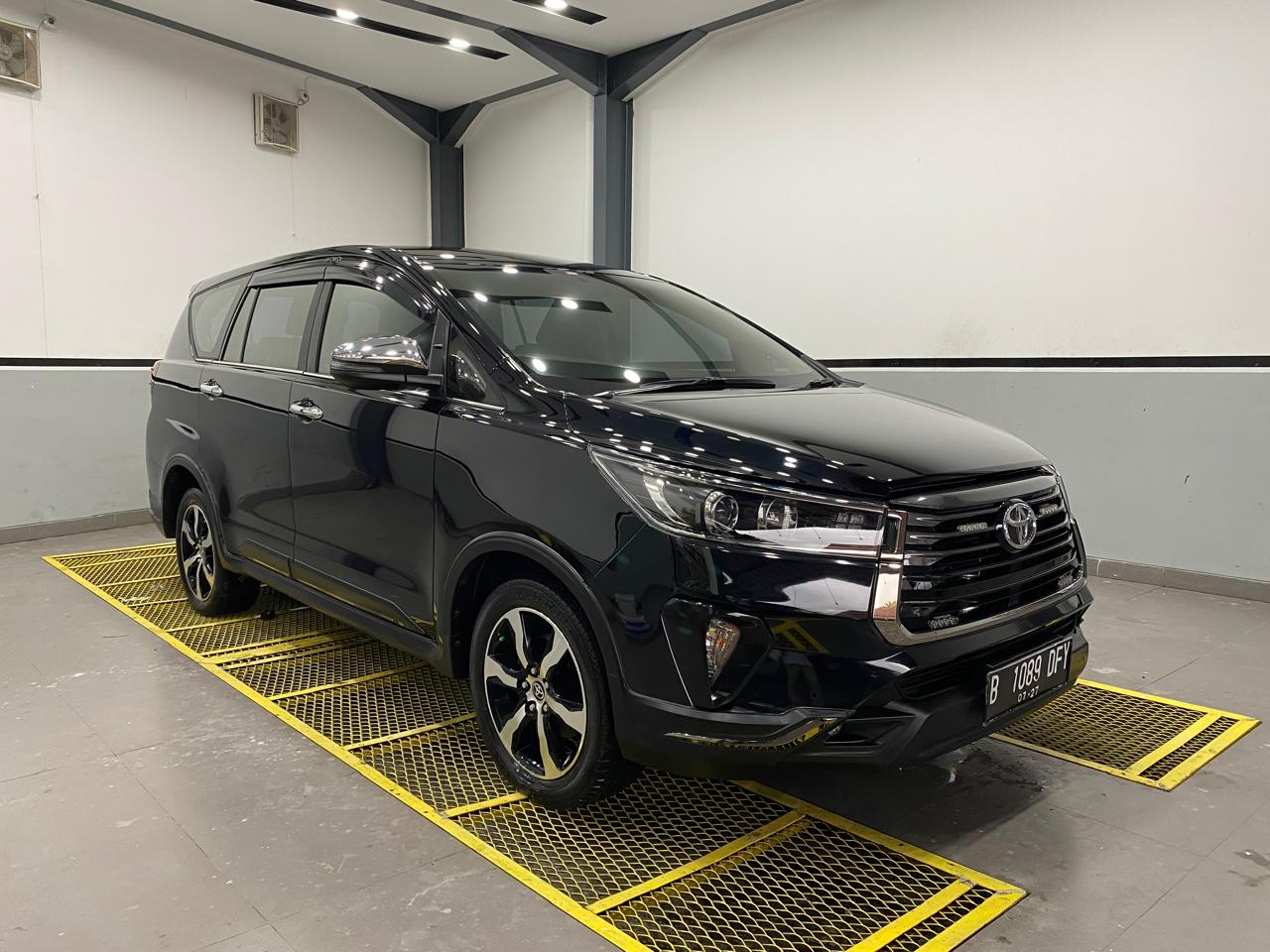 Toyota Innova 2.5  Venturer AT