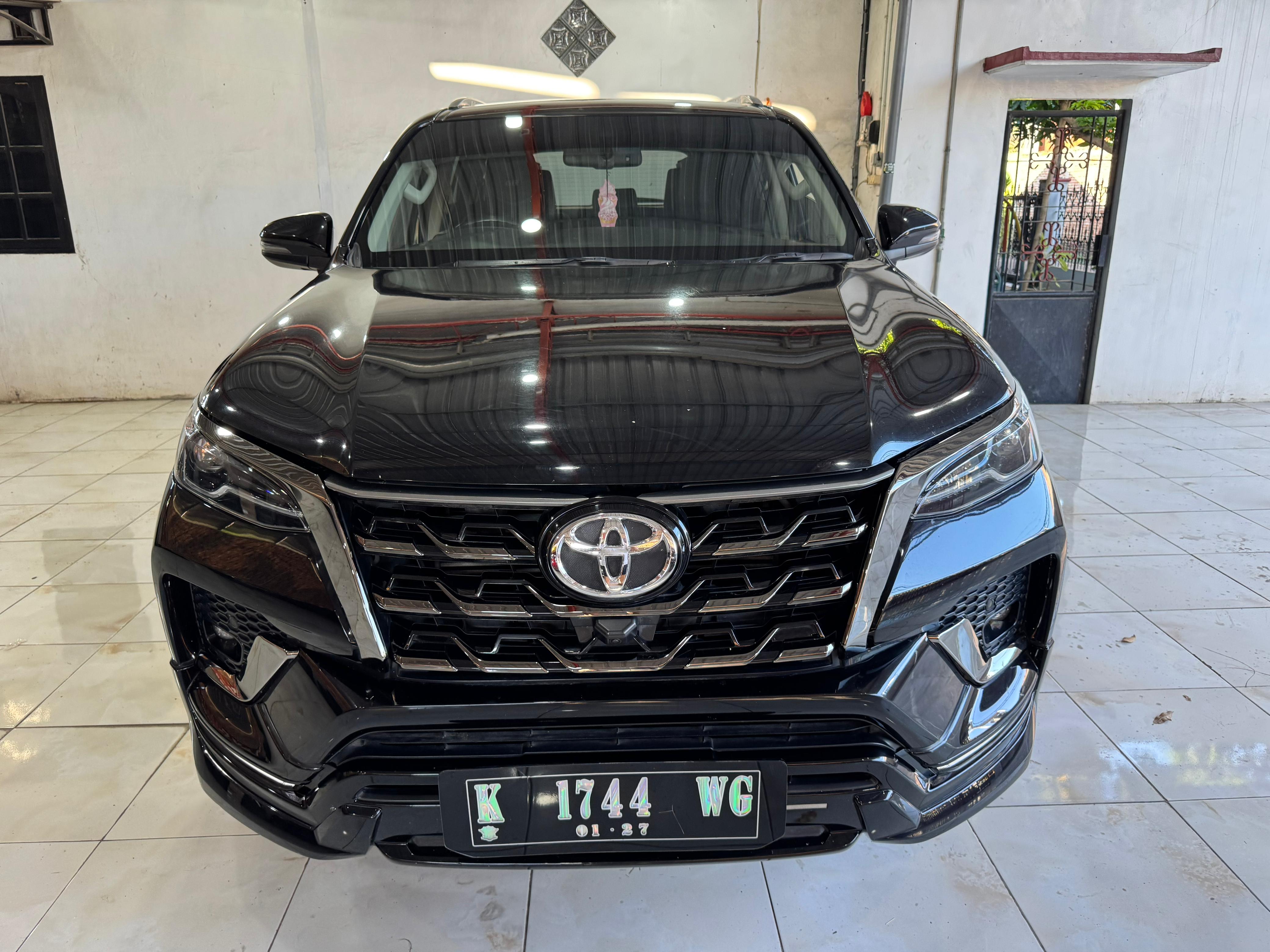 TOYOTA FORTUNER 2.4 GR AT