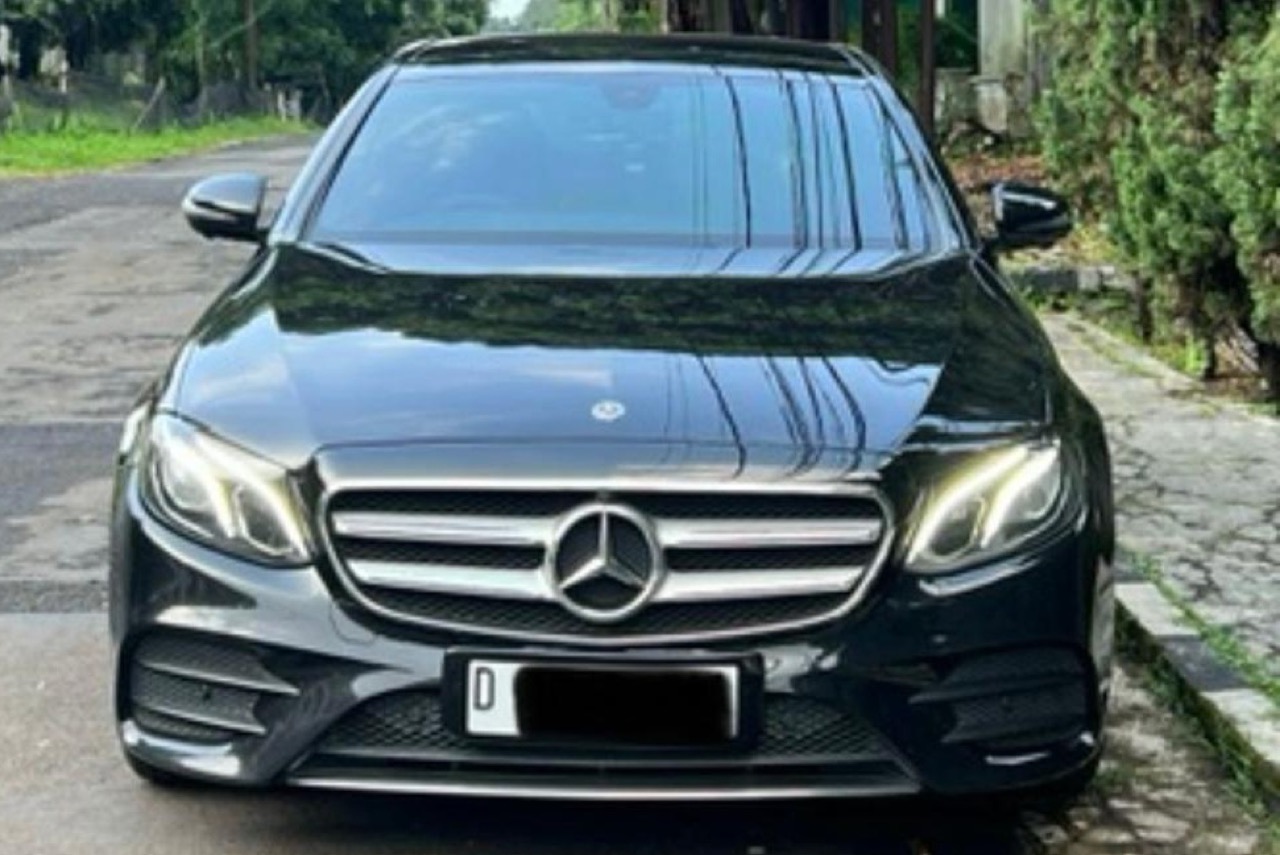 E300