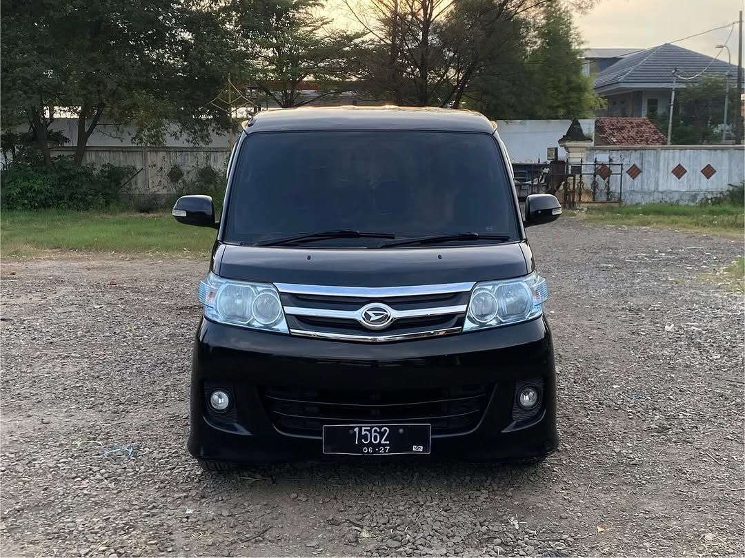 Daihatsu Luxio 1.5 X MT
