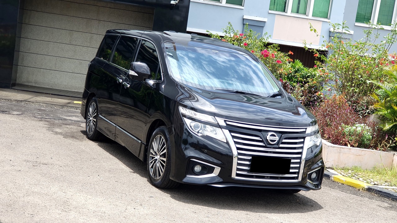 Nissan Elgrand HWS 2.5 ATPM Automatic