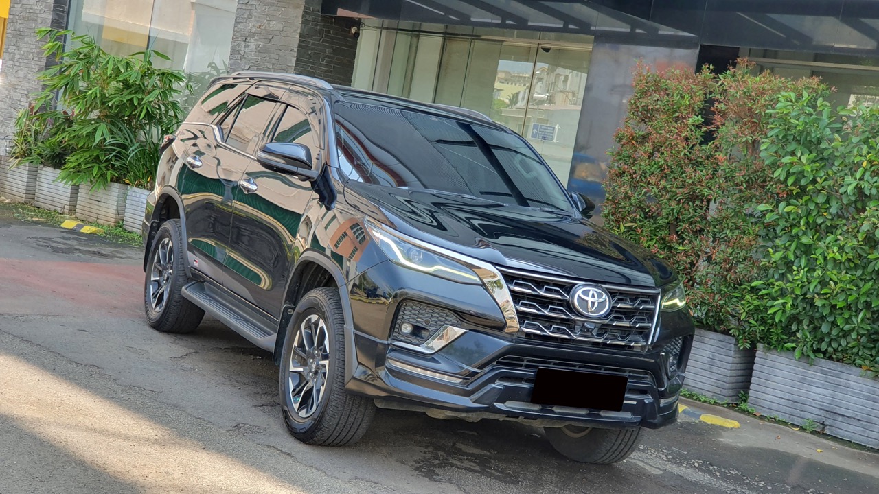 Toyota Fortuner 2.8 VRZ GR Sport Automatic