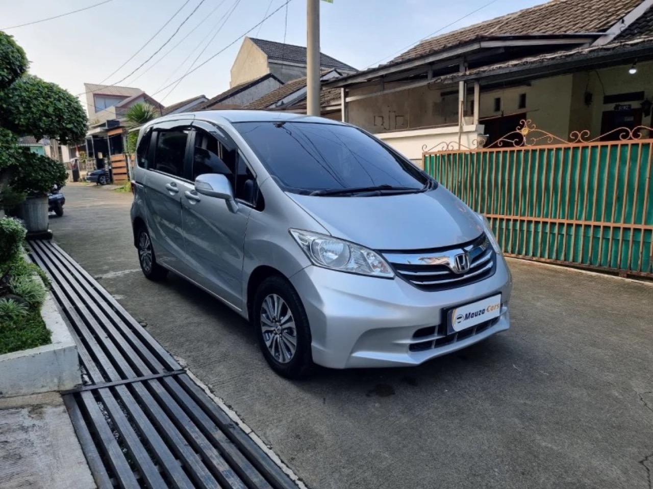 Honda Freed 1.5 S Automatic