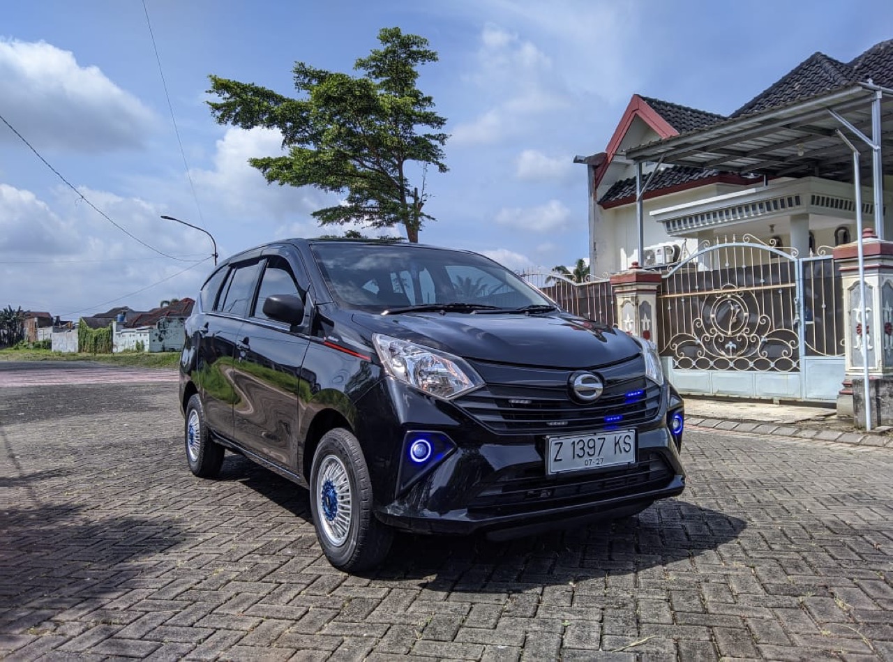 Daihatsu Sigra 1.2 D Manual