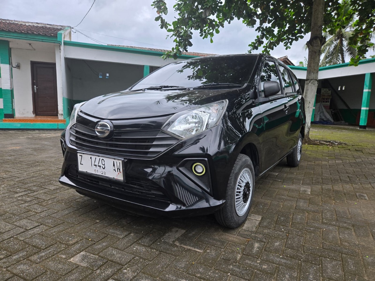 Daihatsu Sigra 1.2 D Manual