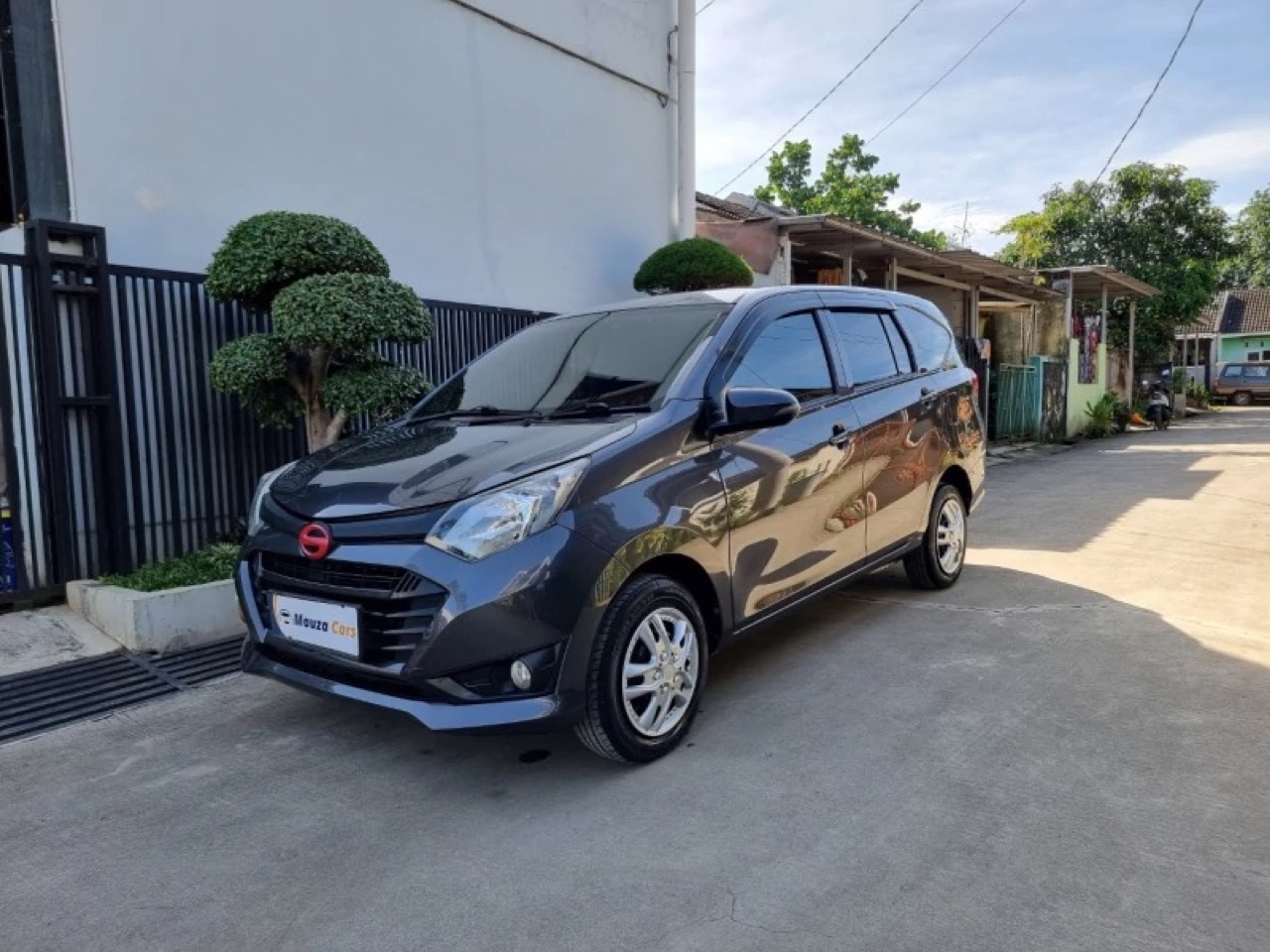 Daihatsu Sigra 1.2 X Automatic