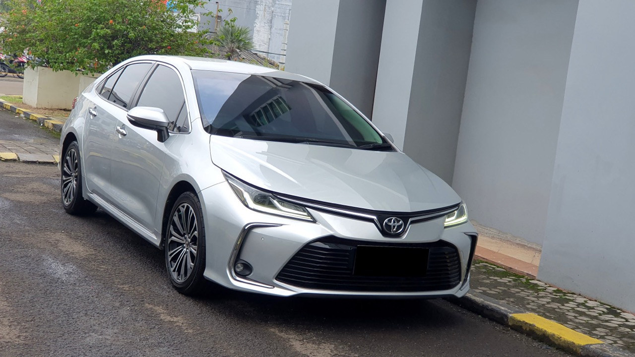 Toyota Corolla Altis 1.8 V Automatic