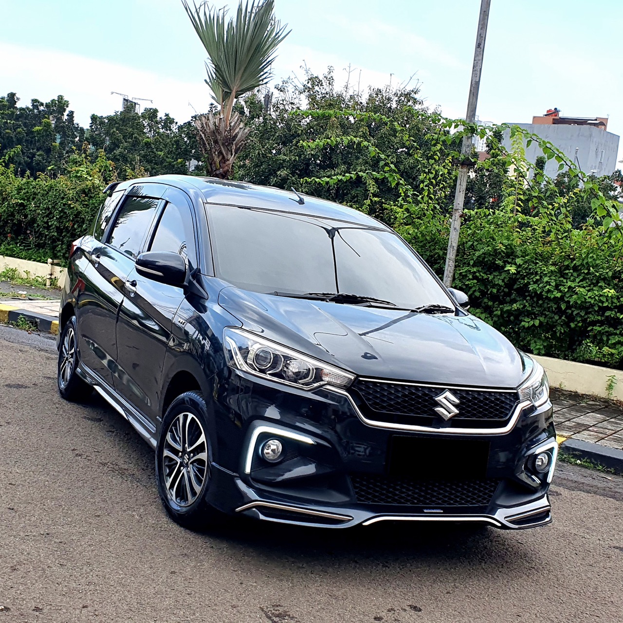 Suzuki Ertiga Sport 1.5 SS Hybrid Automatic