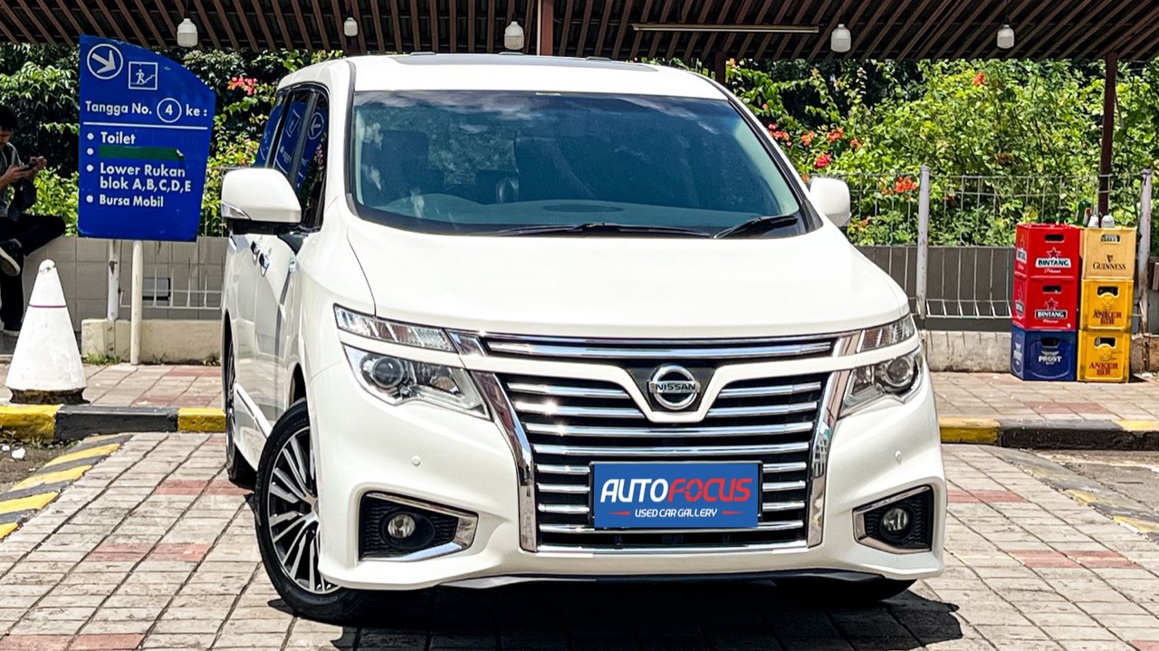 Nissan Elgrand HWS 2.5 Automatic