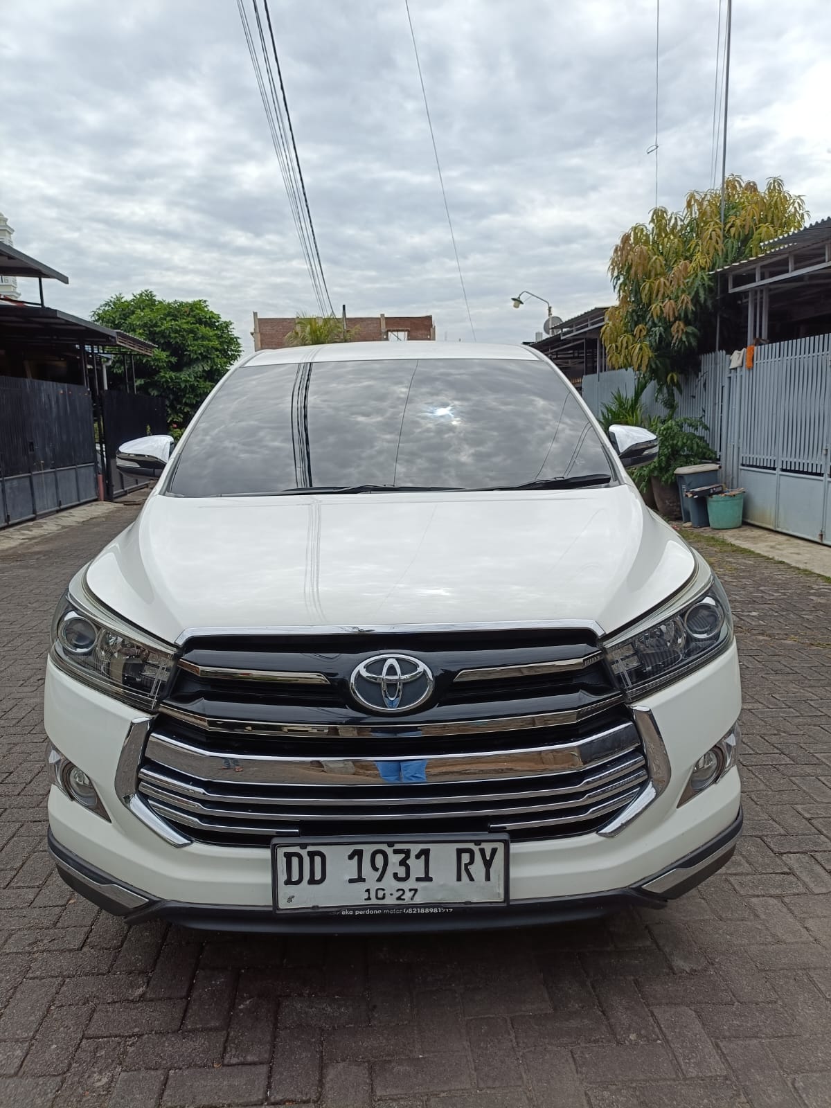 TOYOTA INNOVA 2.5 VENTURER AT