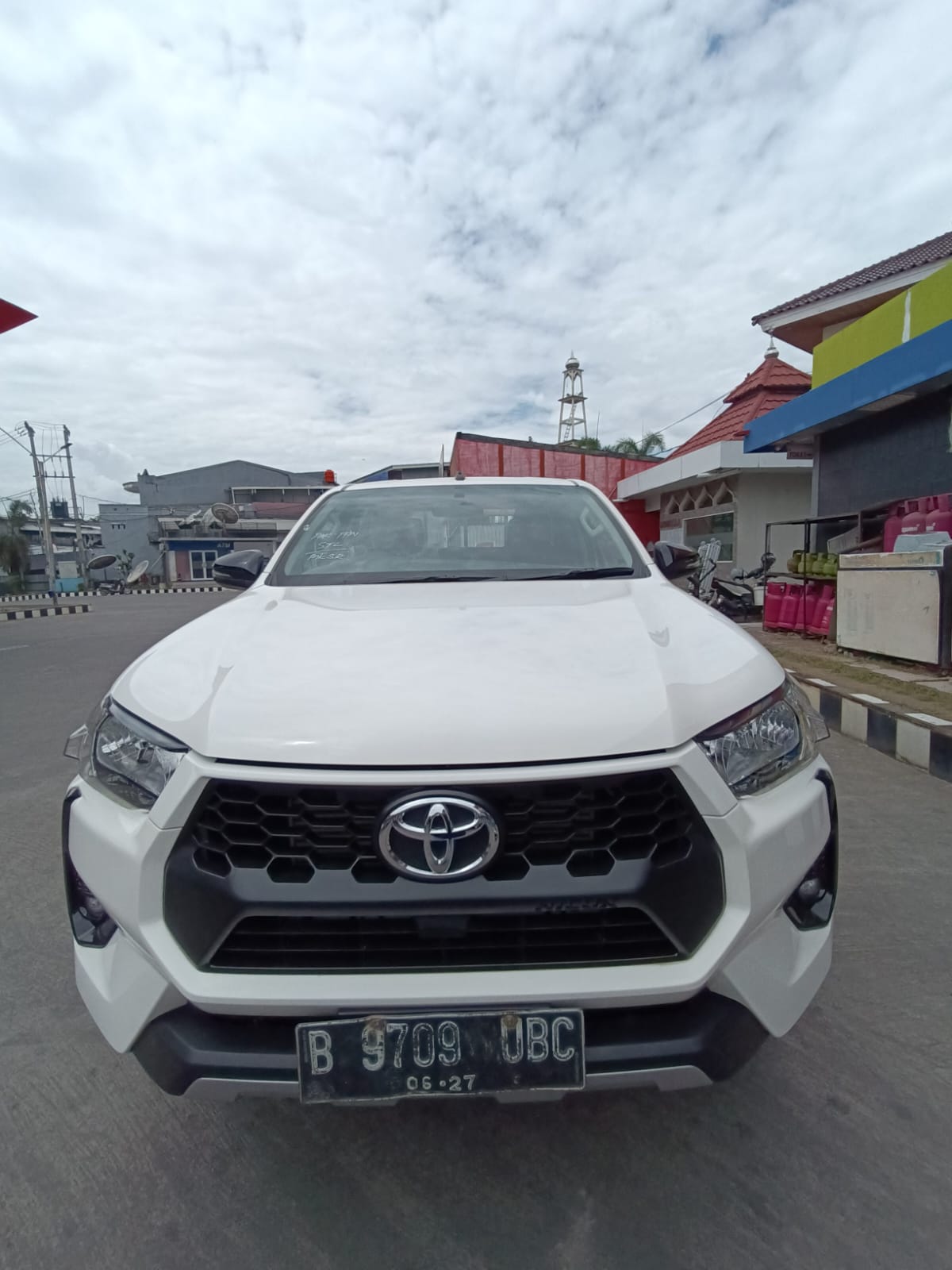 Toyota Hilux 2.4 G AT
