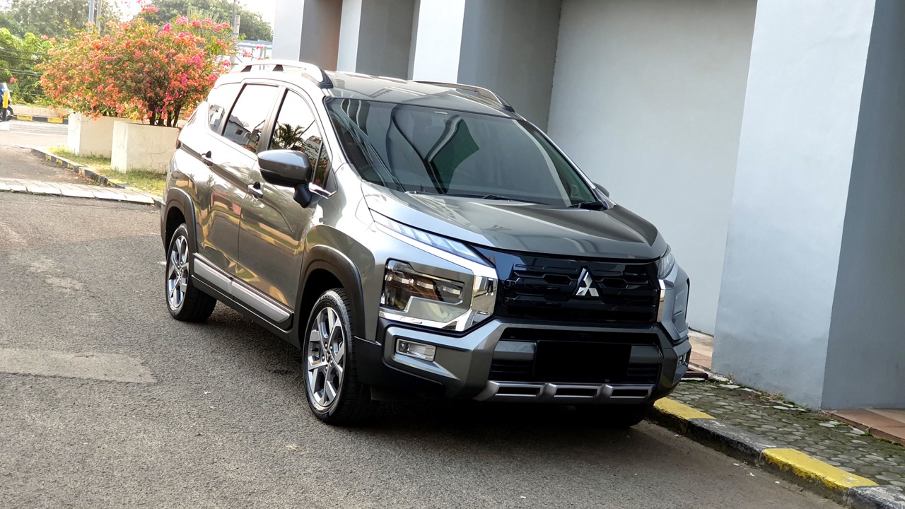 Mitsubishi Xpander 1.5 Cross Premium Plus Automatic