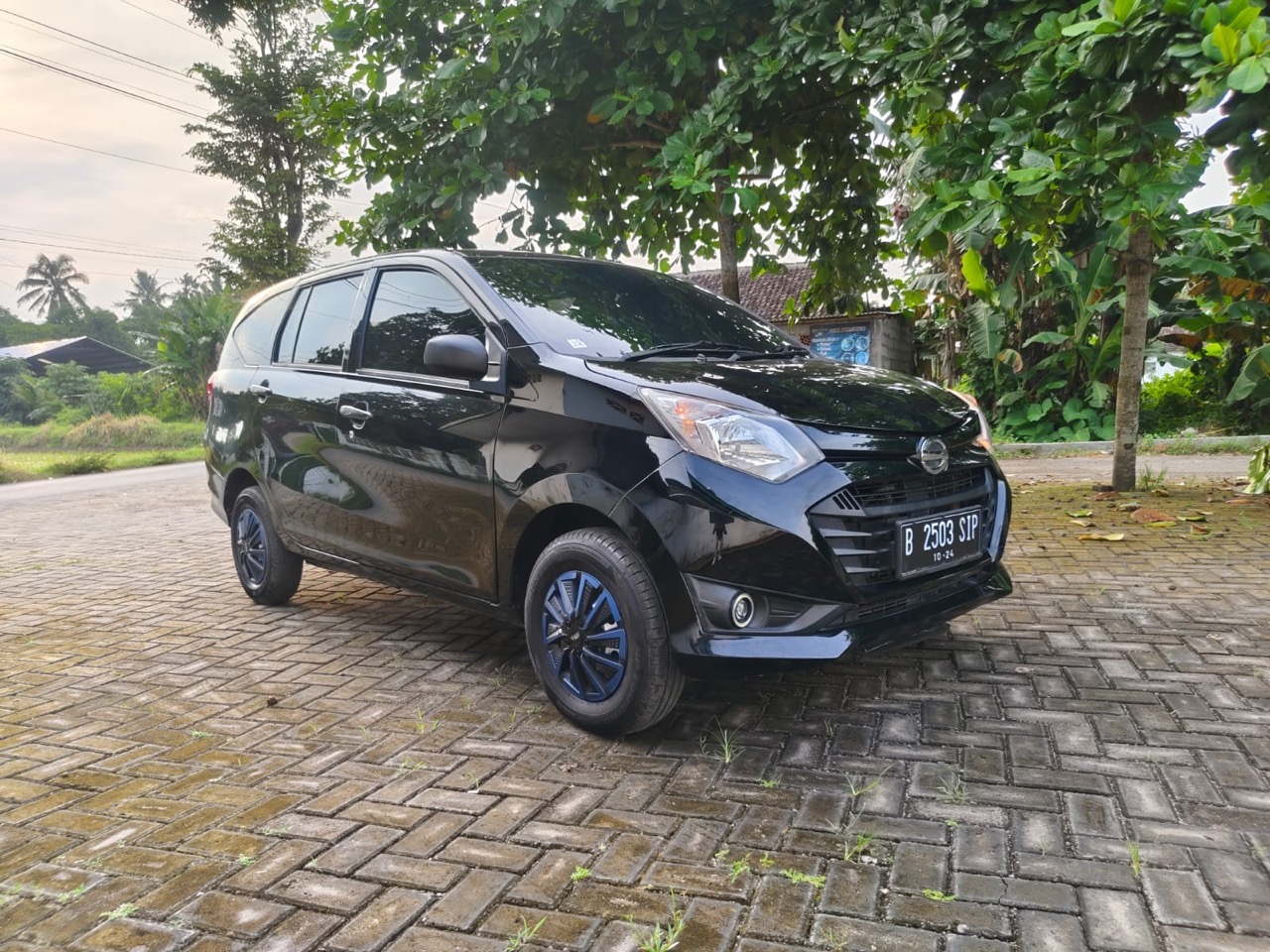 Daihatsu Sigra 1.0 D Manual