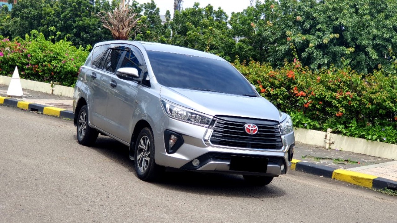 Toyota Kijang Innova 2.0 G Automatic